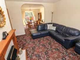 13 Lyndhurst Avenue - South Wales - 1088143 - thumbnail photo 4