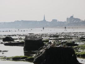 Wave and Sea - North Yorkshire (incl. Whitby) - 1088713 - thumbnail photo 21