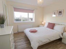 Stayanglesey - Anglesey - 1089398 - thumbnail photo 28