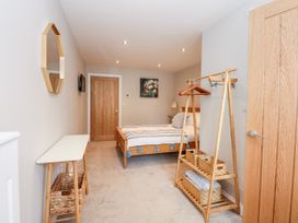 Daisy Tree Cottage - Lincolnshire - 1089972 - thumbnail photo 28