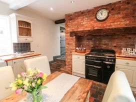 Buttercross Cottage - Peak District - 1091113 - thumbnail photo 9