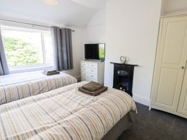 13 The Crescent - North Wales - 1091572 - thumbnail photo 17