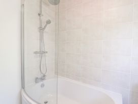 13 The Crescent - North Wales - 1091572 - thumbnail photo 22