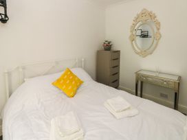 5 Pontardulais Road - South Wales - 1091900 - thumbnail photo 10