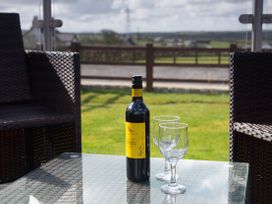 The Lodge - Anglesey - 1092136 - thumbnail photo 2