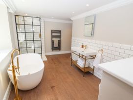 Whittington House - Cotswolds - 1092217 - thumbnail photo 30