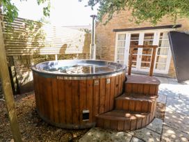 Whittington House - Cotswolds - 1092217 - thumbnail photo 4