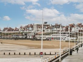 Seaside House - North Yorkshire (incl. Whitby) - 1092587 - thumbnail photo 36