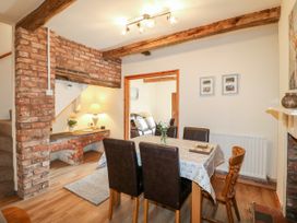 13 The Island - Peak District - 1092815 - thumbnail photo 10