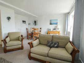 Benllech Coastal Retreat - Anglesey - 1093161 - thumbnail photo 3