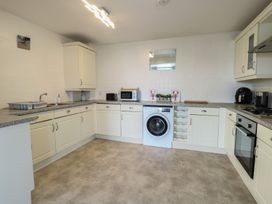 Benllech Coastal Retreat - Anglesey - 1093161 - thumbnail photo 7