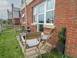 Benllech Coastal Retreat - Anglesey - 1093161 - thumbnail photo 16