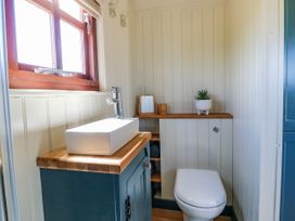 Sweet Caroline Shepherd’s Hut - Lincolnshire - 1093712 - thumbnail photo 10