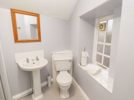 5A Waterfall Way -  - 1093806 - thumbnail photo 19