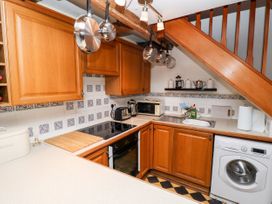 5A Waterfall Way -  - 1093806 - thumbnail photo 10