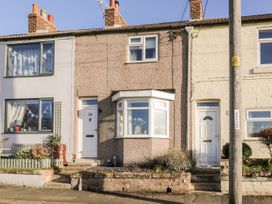 North Terrace - North Yorkshire (incl. Whitby) - 1094265 - thumbnail photo 2