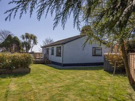 A house and garden area at 38 Venn Park Stoke Fleming