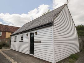 White Hart Stables - Kent & Sussex - 1094693 - thumbnail photo 1
