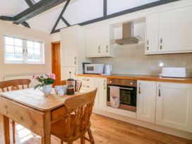 White Hart Stables - Kent & Sussex - 1094693 - thumbnail photo 6