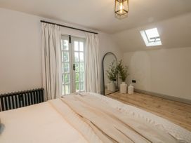 The Coach House - North Wales - 1094850 - thumbnail photo 19