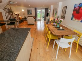 Barn End, 9 Stad Clynnog - Anglesey - 1095237 - thumbnail photo 10