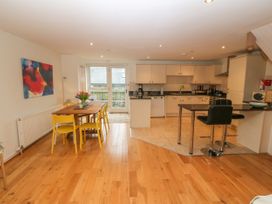 Barn End, 9 Stad Clynnog - Anglesey - 1095237 - thumbnail photo 13