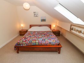 Barn End, 9 Stad Clynnog - Anglesey - 1095237 - thumbnail photo 21