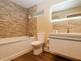 Birch Cottage - Kent & Sussex - 1095351 - thumbnail photo 17