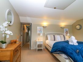 4 Trenhaile Terrace - Cornwall - 1095673 - thumbnail photo 17