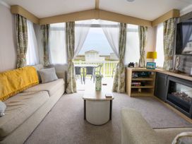 Trewan Lodge - Anglesey - 1096026 - thumbnail photo 5
