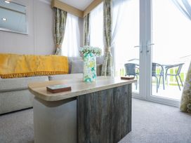 Trewan Lodge - Anglesey - 1096026 - thumbnail photo 7