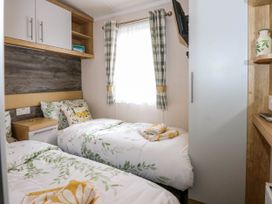 Trewan Lodge - Anglesey - 1096026 - thumbnail photo 18