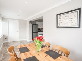 3 Tai Newydd - Anglesey - 1096650 - thumbnail photo 10