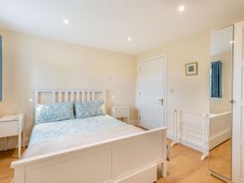 Willow - Dorset - 1096952 - thumbnail photo 20