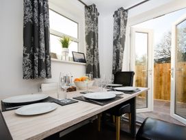 33 Hibernia Street - North Yorkshire (incl. Whitby) - 1097456 - thumbnail photo 12