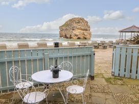 The Beach Apartment - Northumberland - 1097941 - thumbnail photo 1