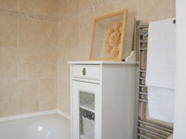 Glendower Apartment - Scottish Lowlands - 1098545 - thumbnail photo 11