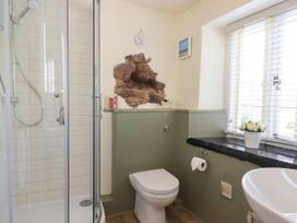 Rose Cottage in Holcombe - Devon - 1098585 - thumbnail photo 24