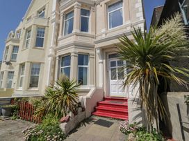 The Orme Apartment - North Wales - 1098616 - thumbnail photo 2