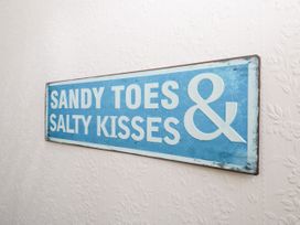 Sandy Toes - Dorset - 1099389 - thumbnail photo 3
