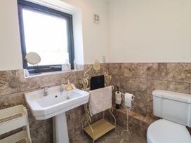 The Cottage - Peak District - 1099455 - thumbnail photo 13