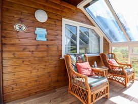 16 The Coombe - Cornwall - 1100000 - thumbnail photo 3