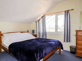 16 The Coombe - Cornwall - 1100000 - thumbnail photo 11