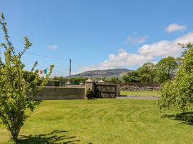 Willow Tree Farm House -  - 1100403 - thumbnail photo 28