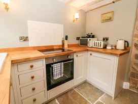 3 Castle Orchard - Peak District - 1100856 - thumbnail photo 5