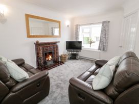 40 Llaneilian Road - Anglesey - 1101520 - thumbnail photo 3