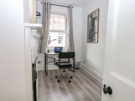 The Apothecary - Hampshire - 1102022 - thumbnail photo 12