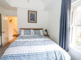 The Apothecary - Hampshire - 1102022 - thumbnail photo 15