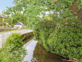 The Apothecary - Hampshire - 1102022 - thumbnail photo 23