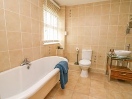 Chestnut Cottage - Mid Wales - 1102541 - thumbnail photo 31